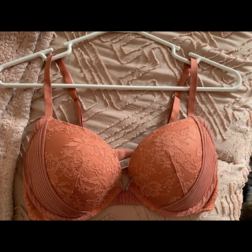 Victoria Secret Very Sexy Push-up Bra 34D
